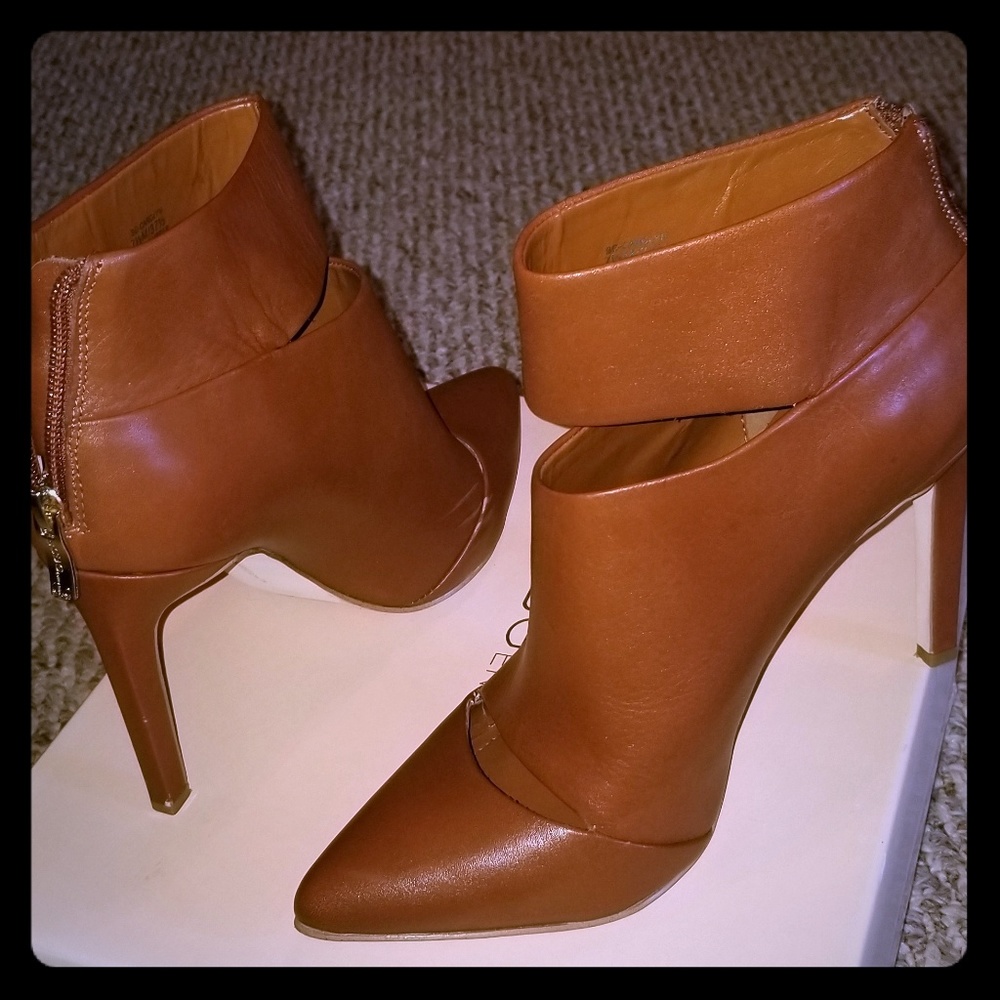 BCBG Booties (genuine leather)